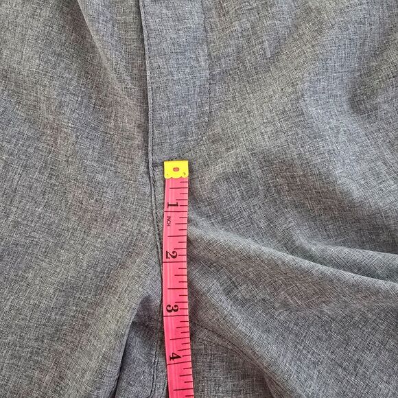 Men's Volcom size 28 shorts Surf & Turf - Picture 9 of 10